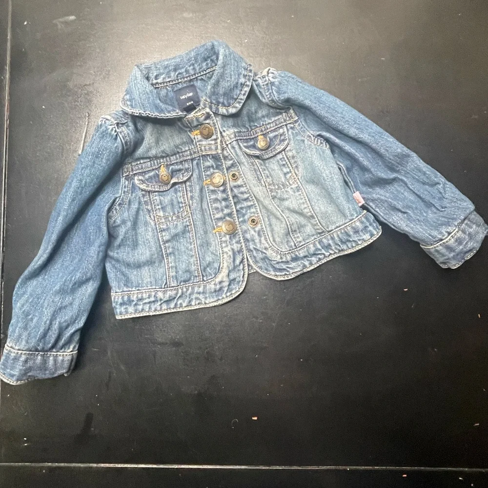 BABY GAP JEAN JACKET 12-18 Months