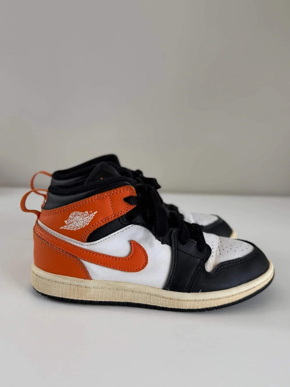Kids Air Jordan 1 STARFISH/BLACK WHITE SAIL Sneakers