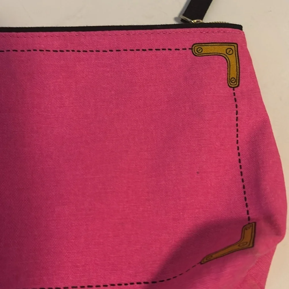 Estee Lauder stylish pink