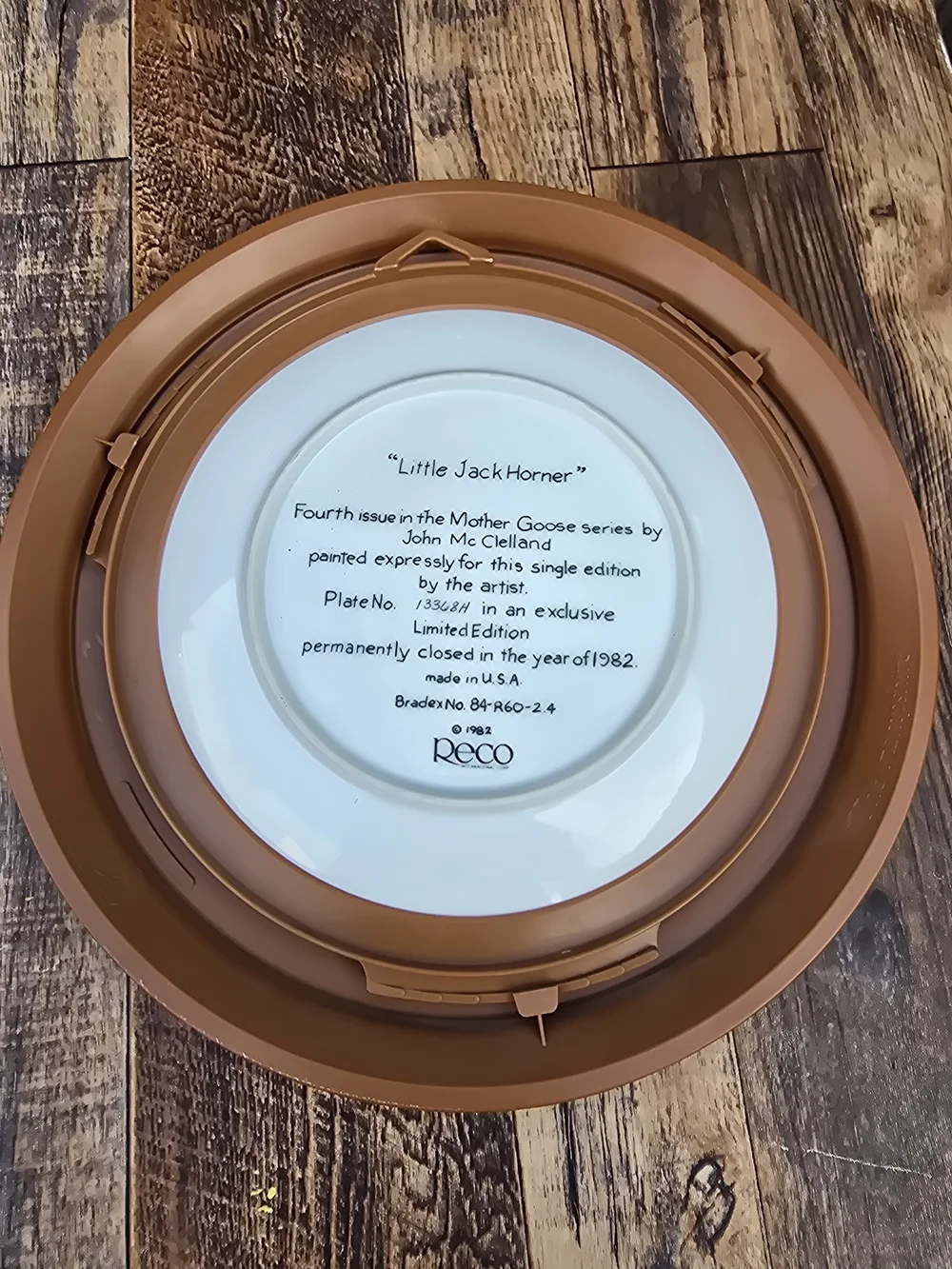 Reco round framed