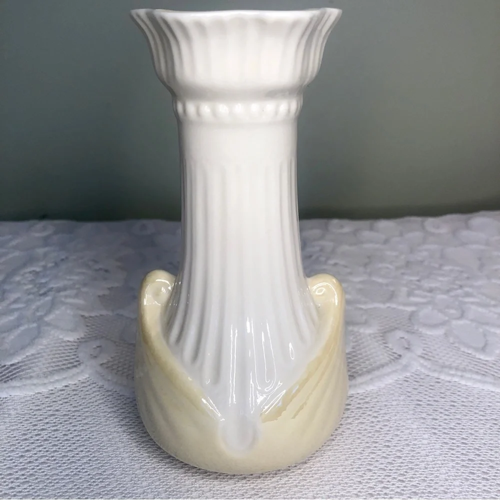 Belleek Moore Vase Vintage Ireland Ivory with Yellow Lustre Scallop Rim Irish