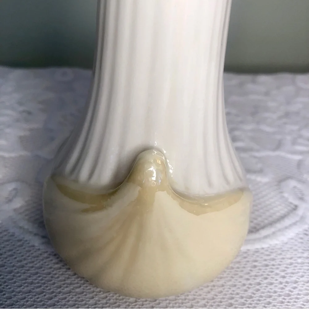 Belleek vintage moore