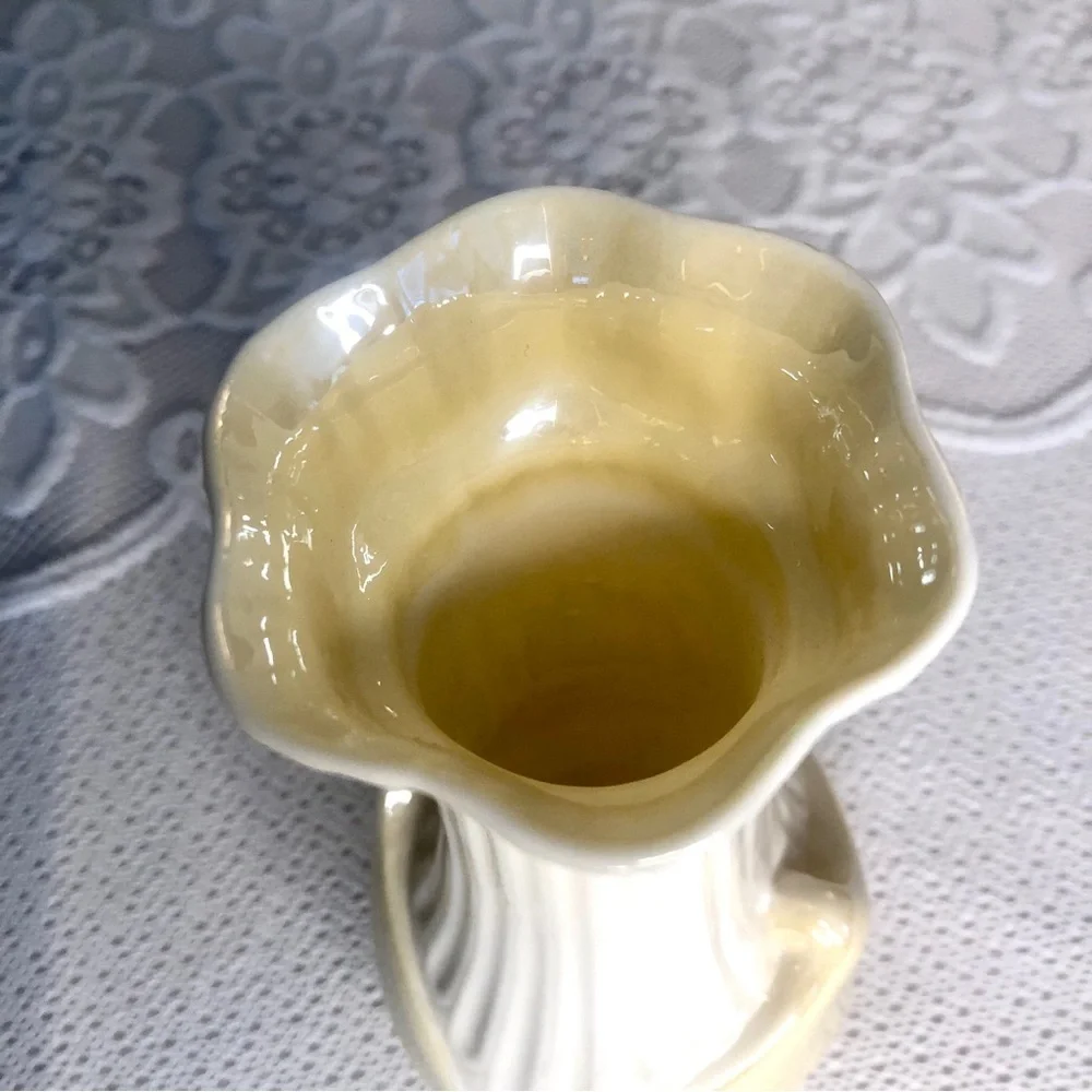 Belleek vintage moore