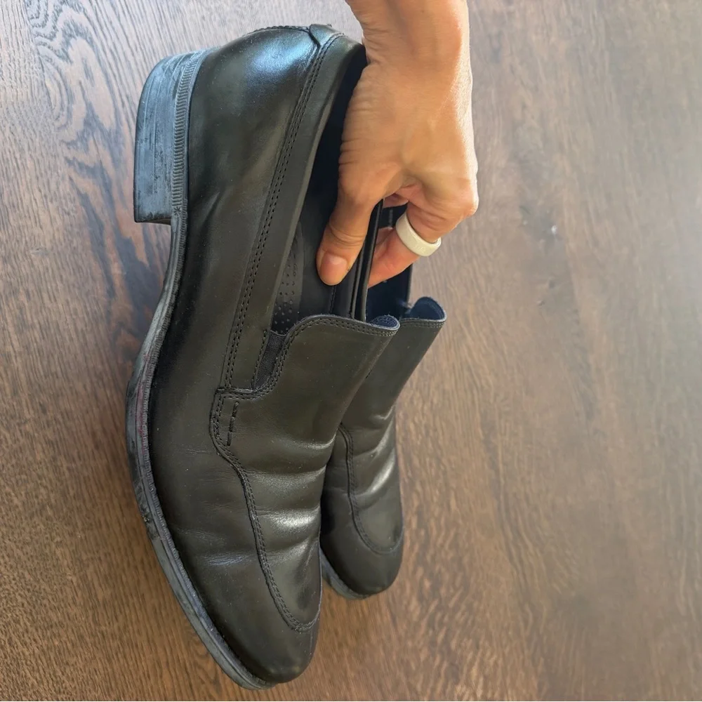 Cole Haan smooth black