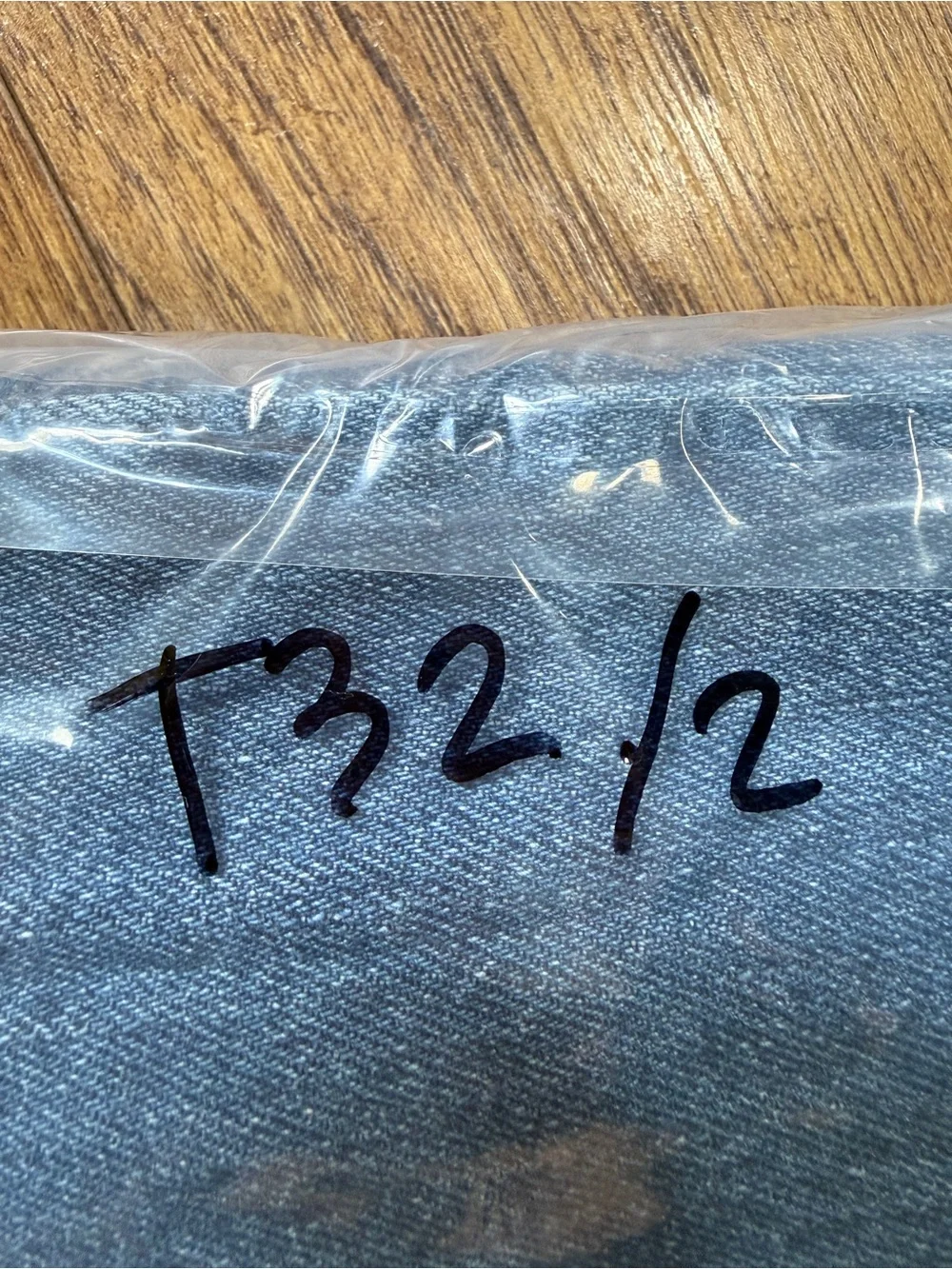 Levis one round