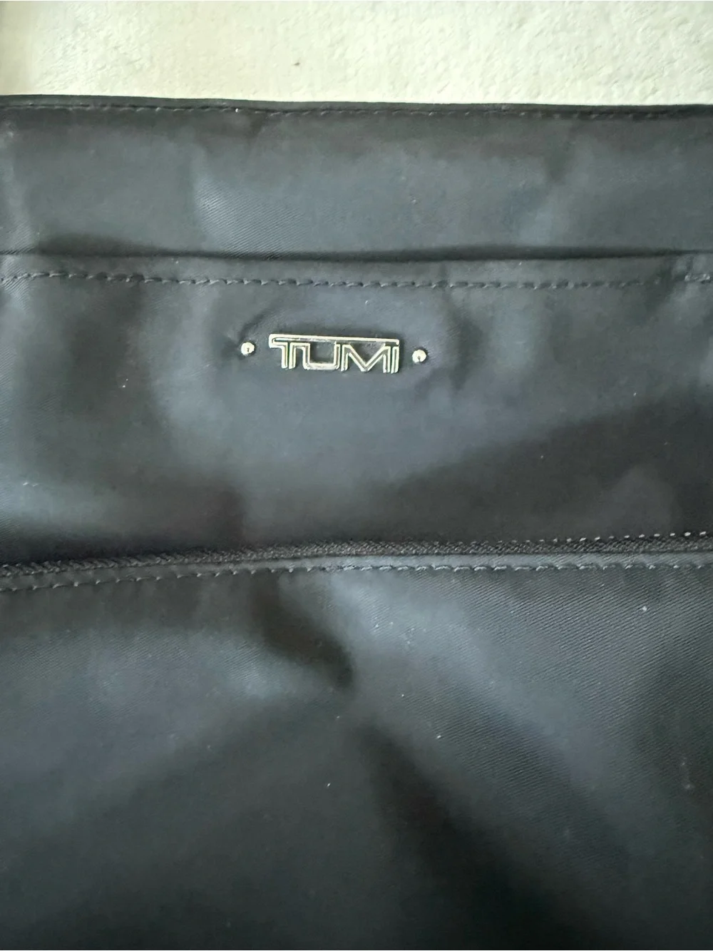 Tumi durable handles front