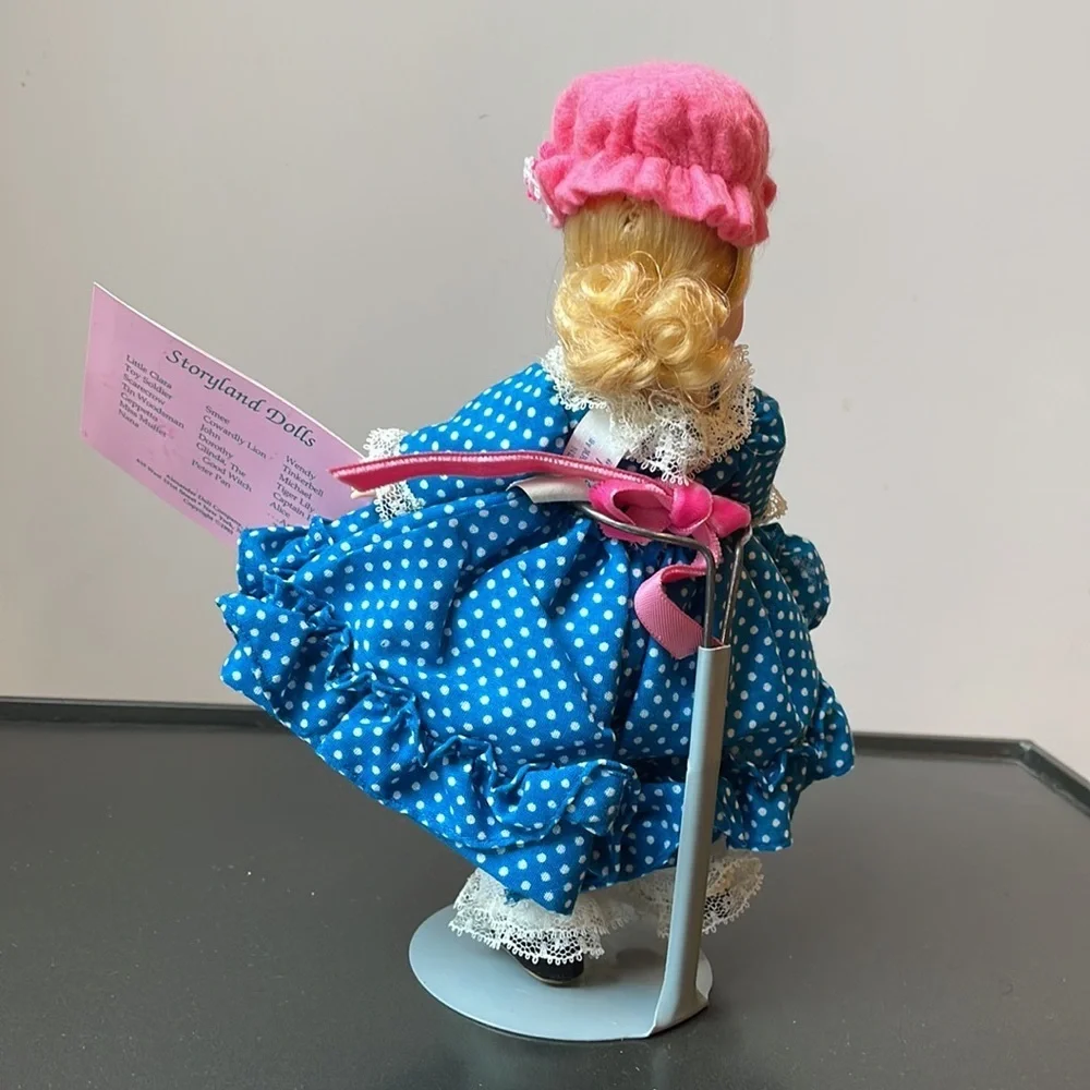Madame Alexander collector or