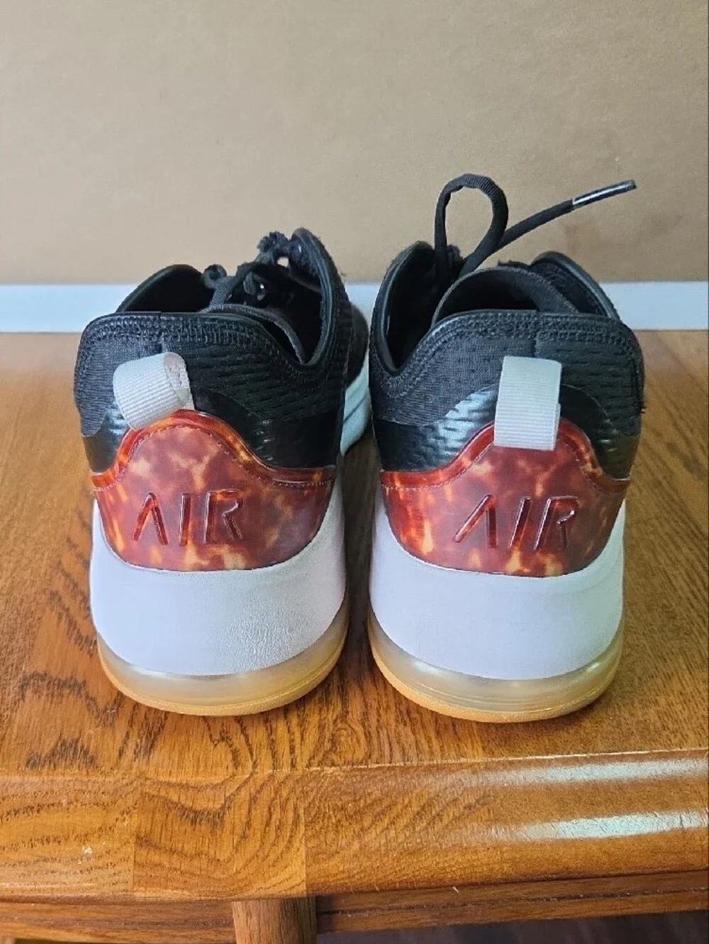 Nike Air Max Motion 2 2019 Size 12 Black/white/brownish