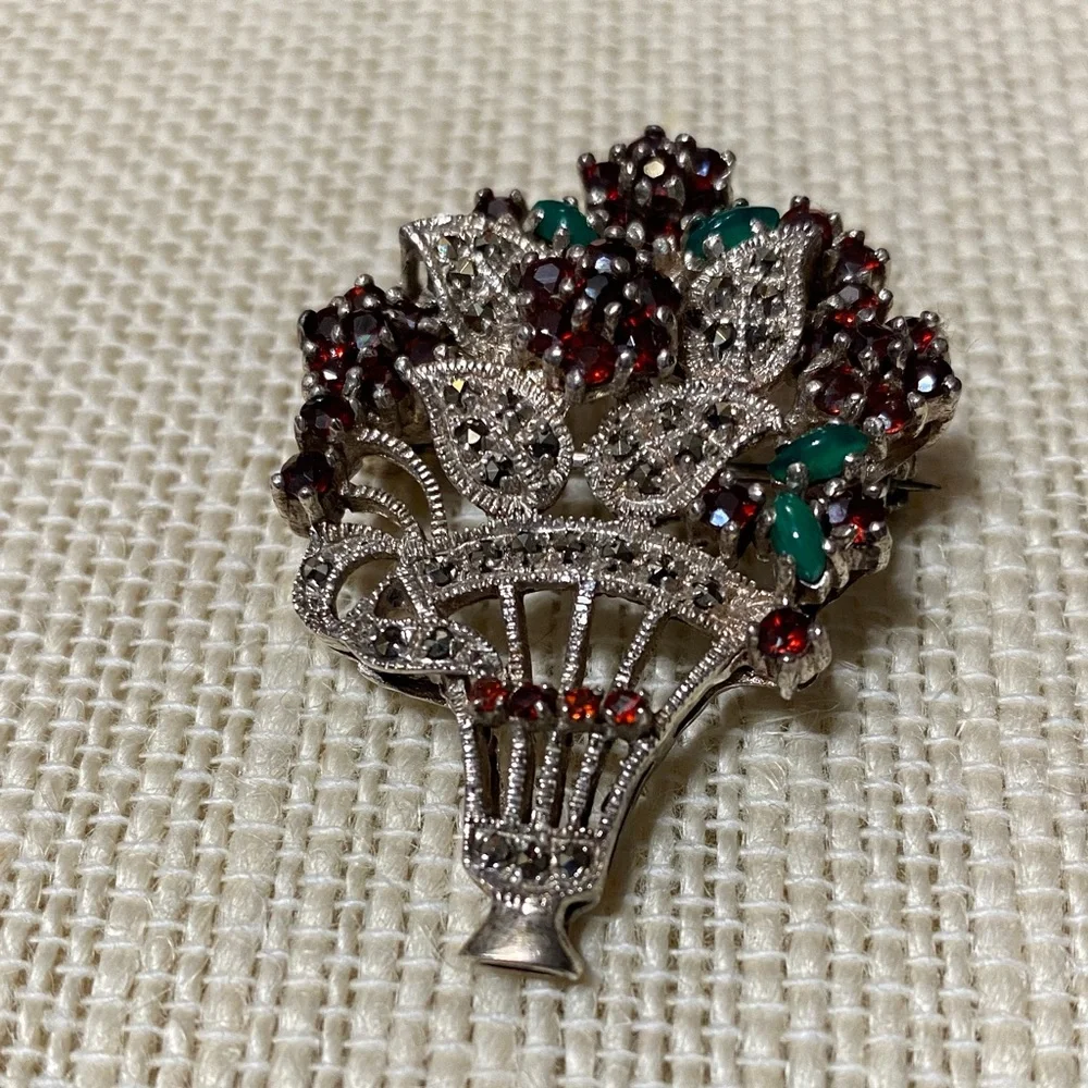 Vintage 925 Sterling Silver Marcasite Garnet & Jade Floral Brooch Pendant