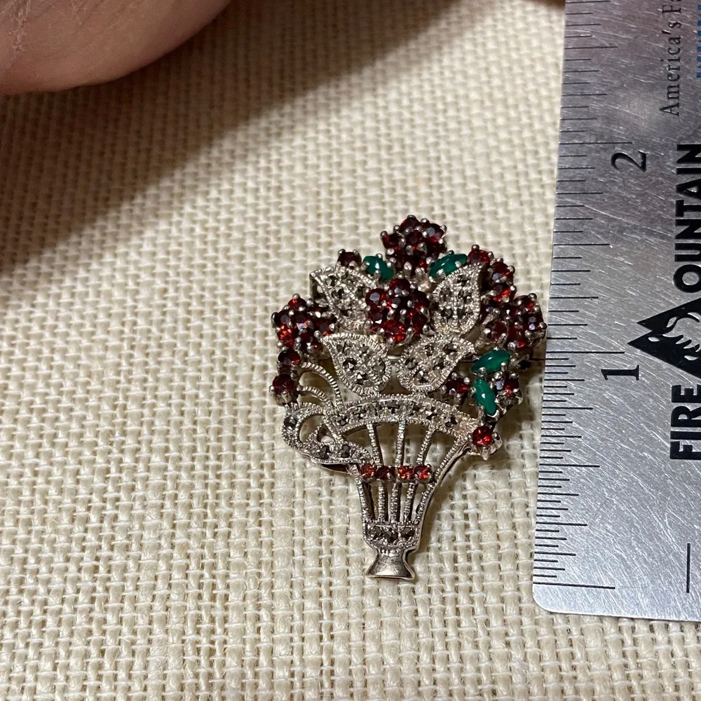 Vintage 925 Sterling Silver Marcasite Garnet & Jade Floral Brooch Pendant