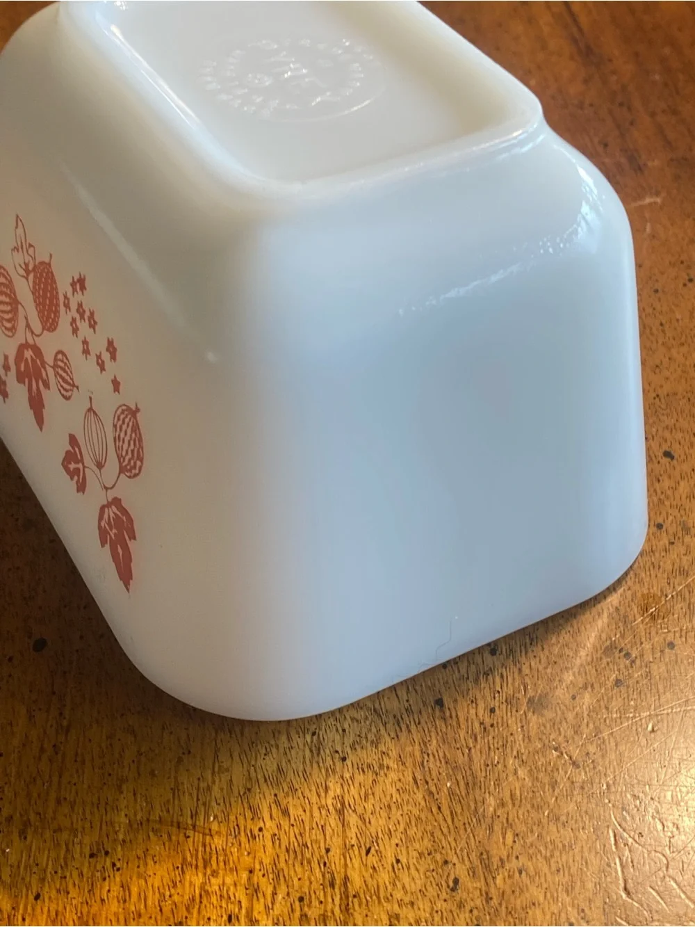 Pyrex Pink Gooseberry 501 Fridge Box
