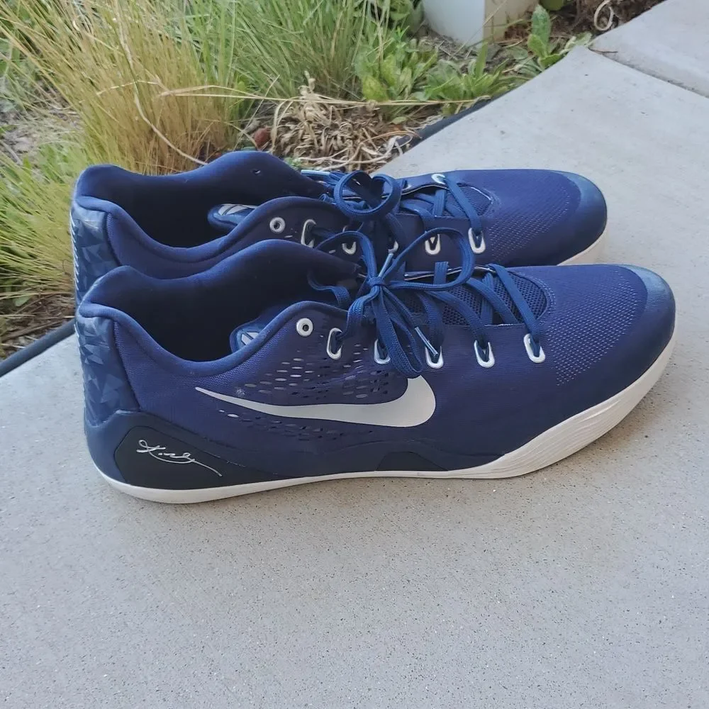 Nike zoom crusader