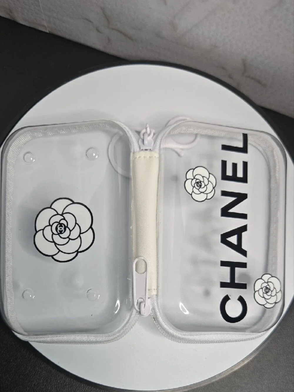 no brand transparent cosmetic