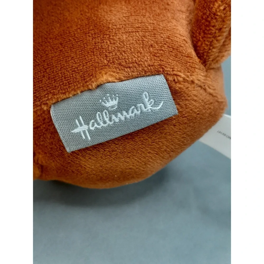 Hallmark 🧸 description