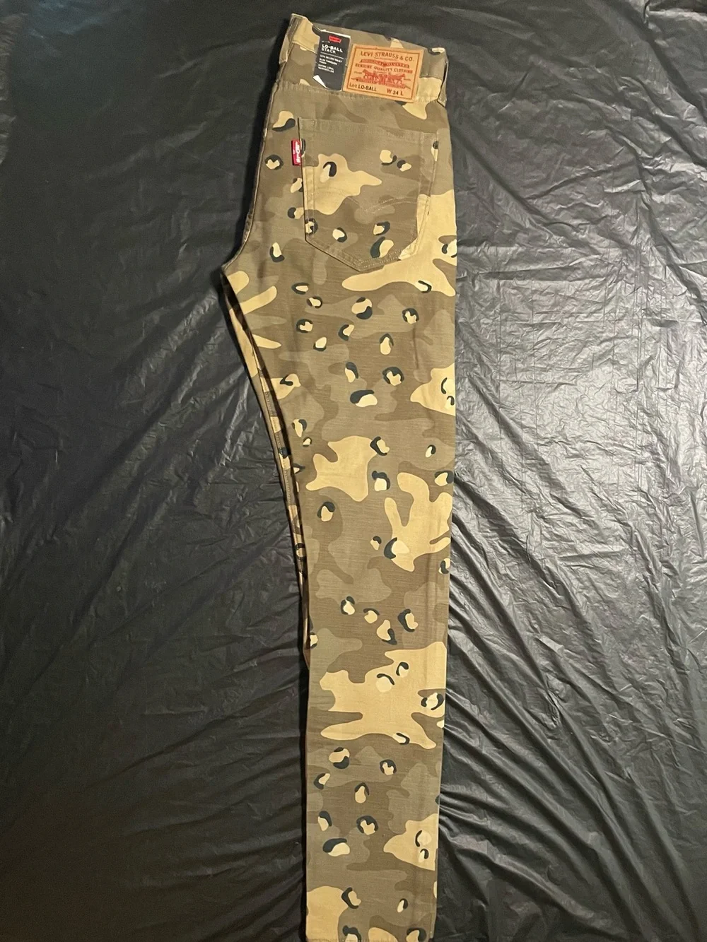 Levi’s Premium Lo-Ball Stack Camo Distressed Jeans Men’s 34x34