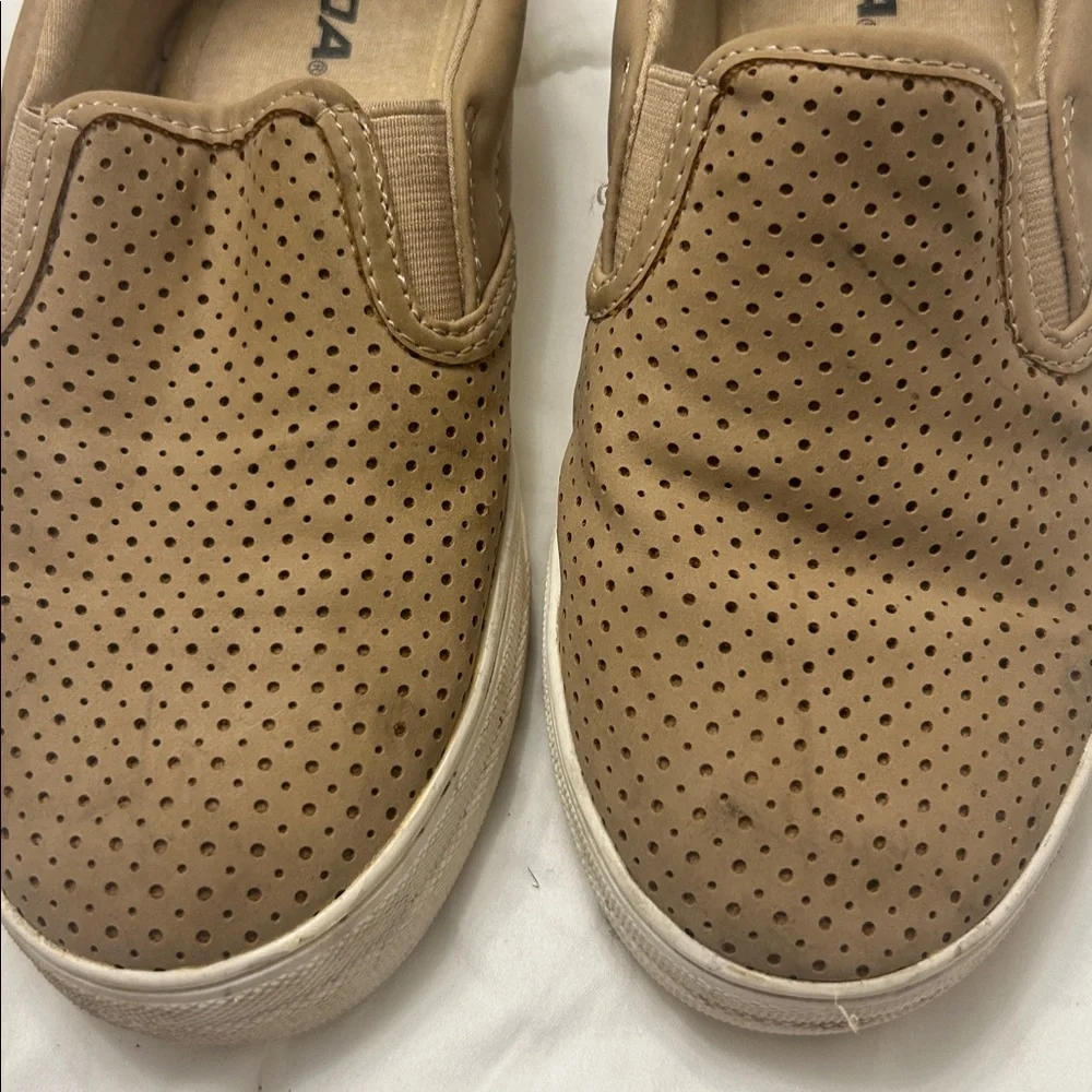 Soda stylish brown
