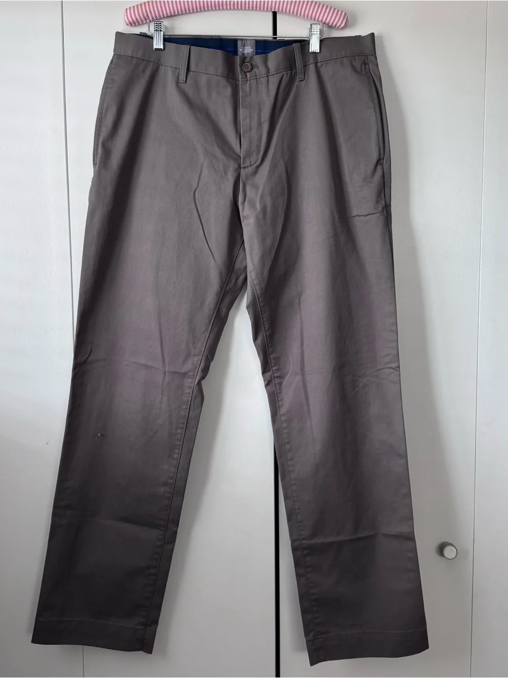 GAP Men's Chinos in Taupe