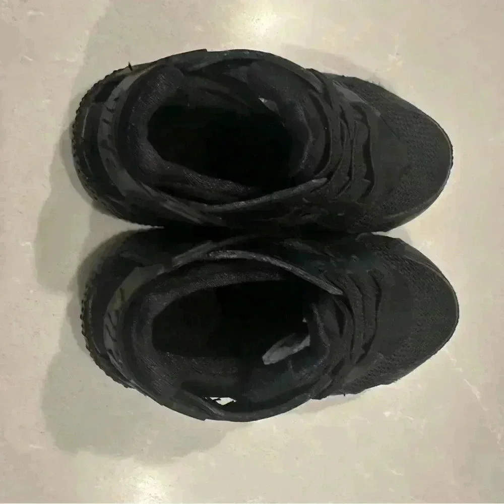 N/A nike shoes