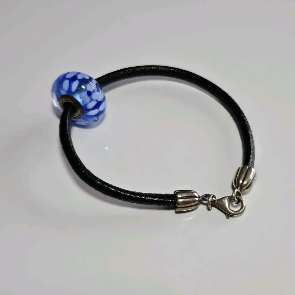 Pandora black cord