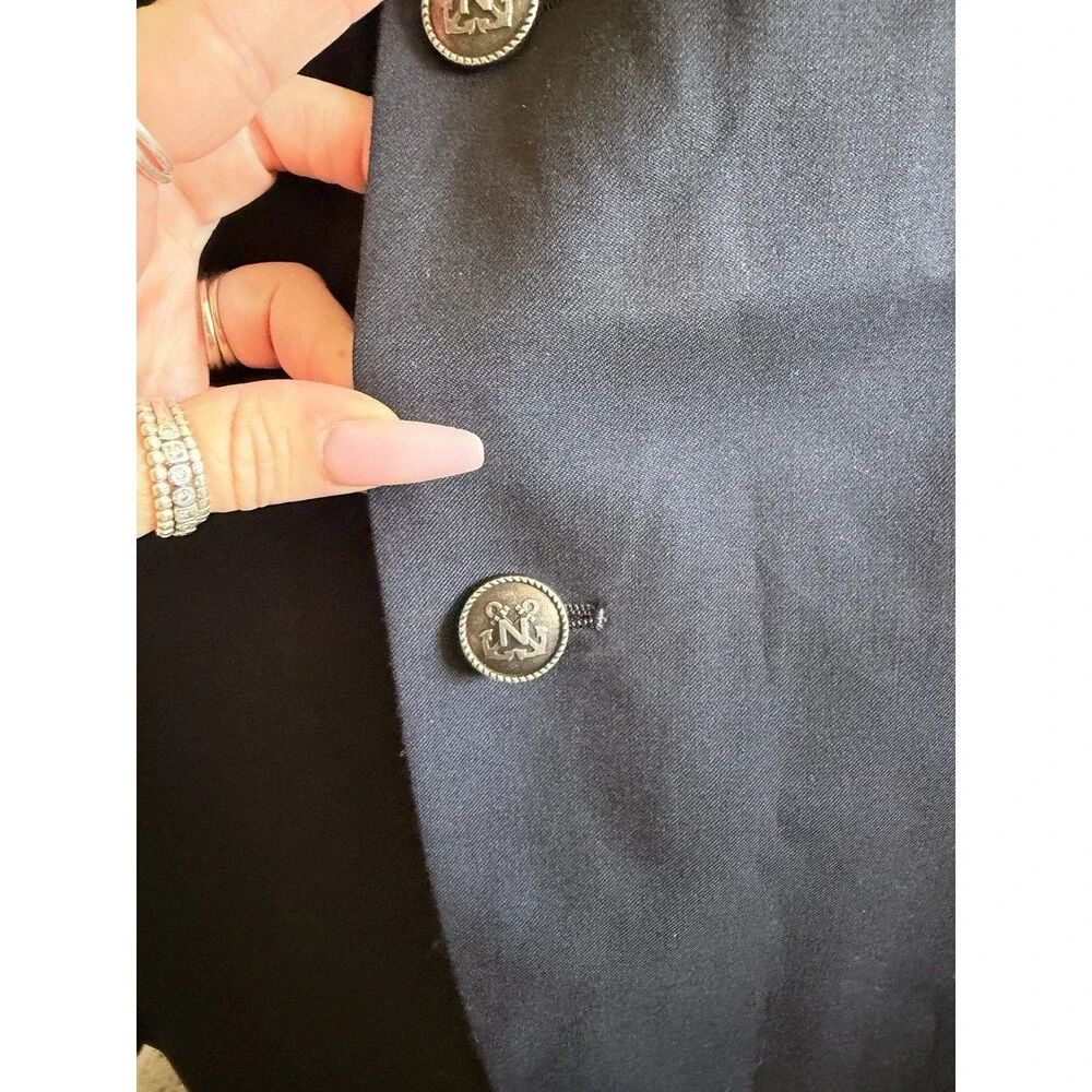 Nautica comfortable sleeve made