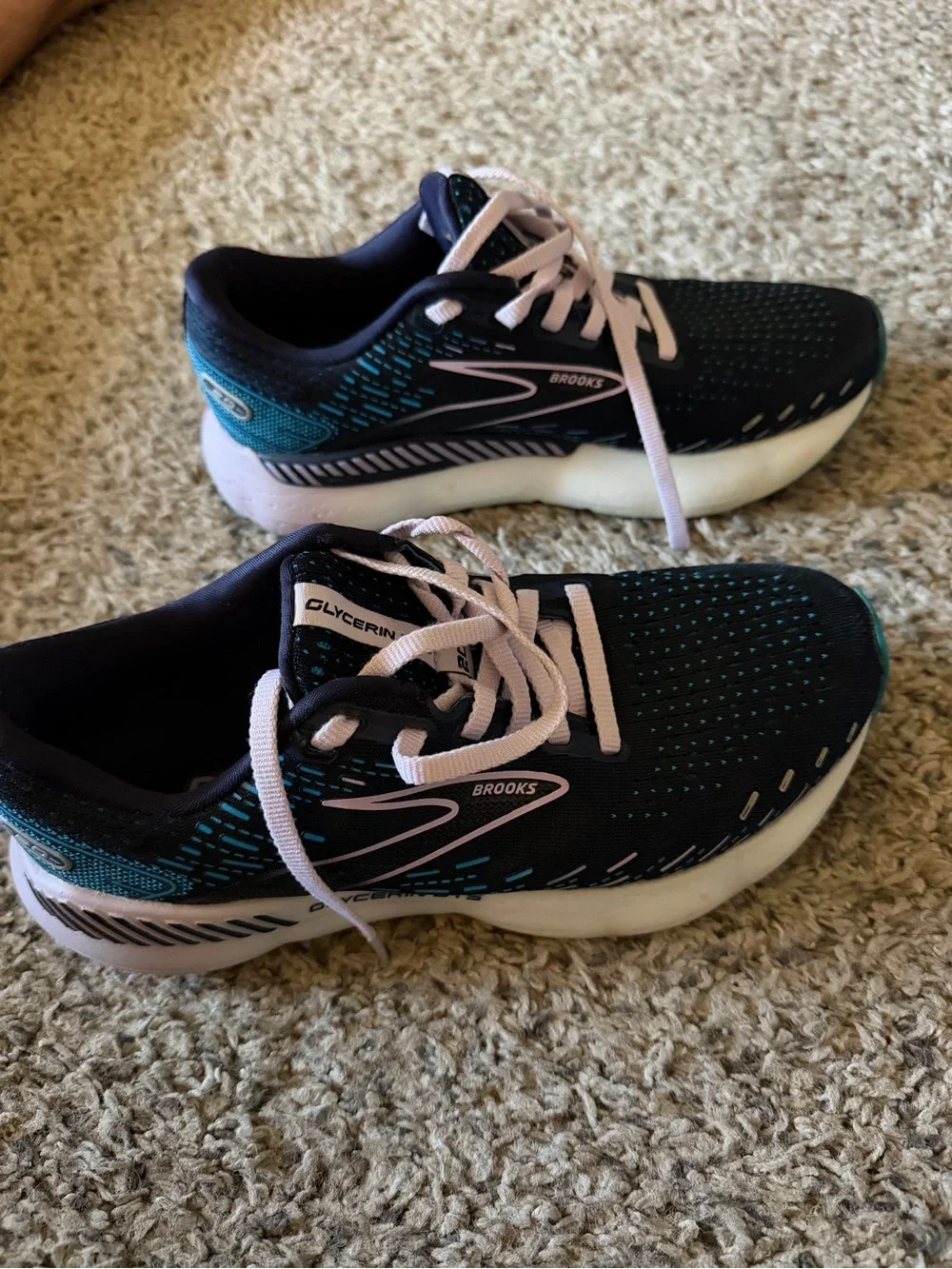 Brooks good size