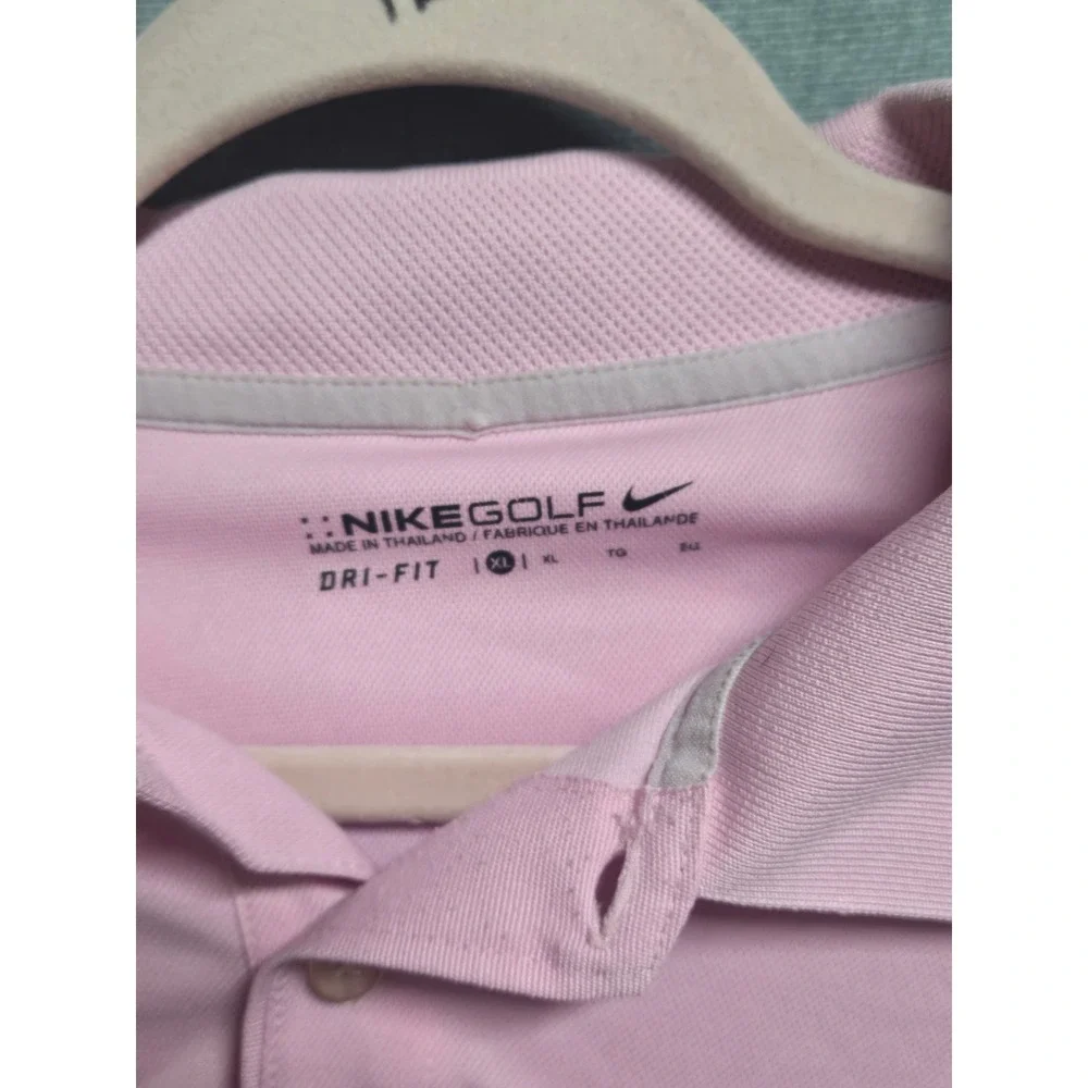 Nike vibrant golf pink