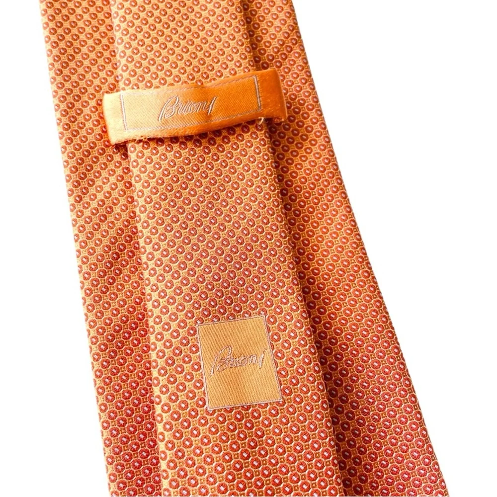 Brioni silk tie