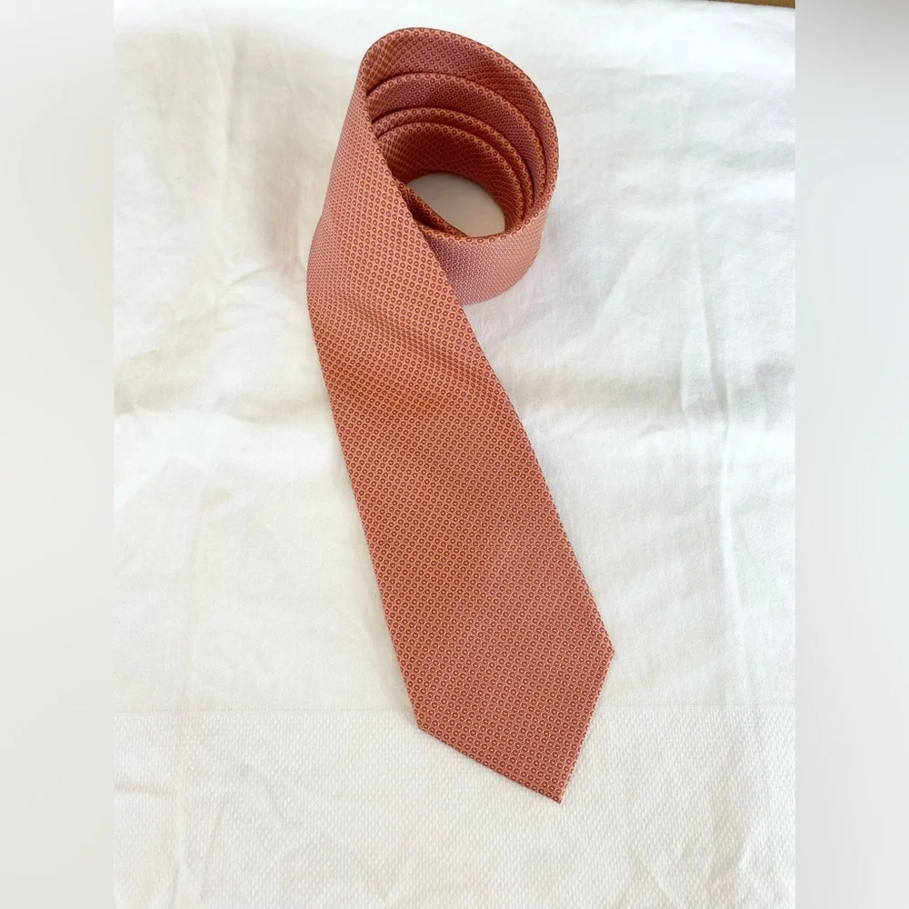 Brioni silk tie