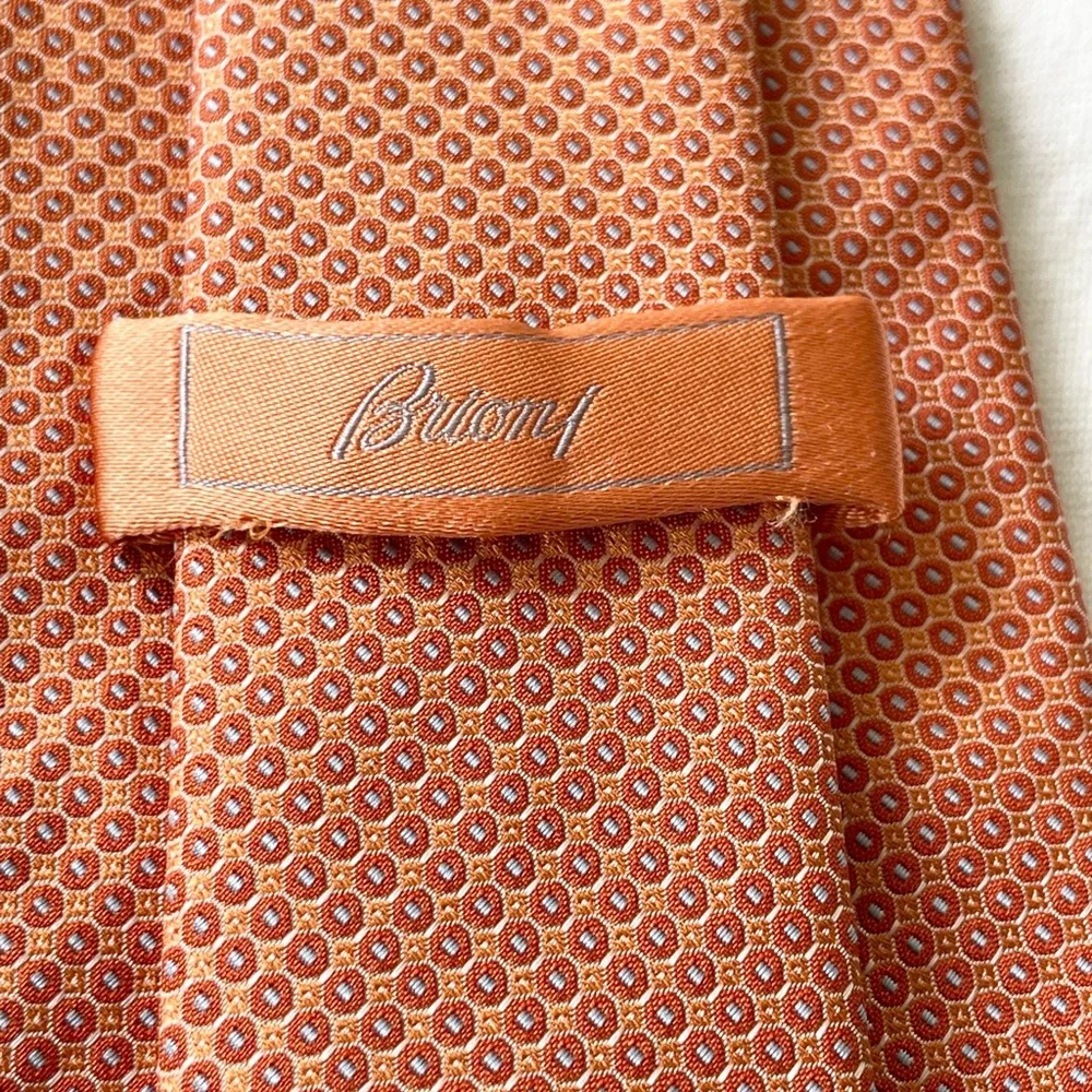 Brioni silk tie