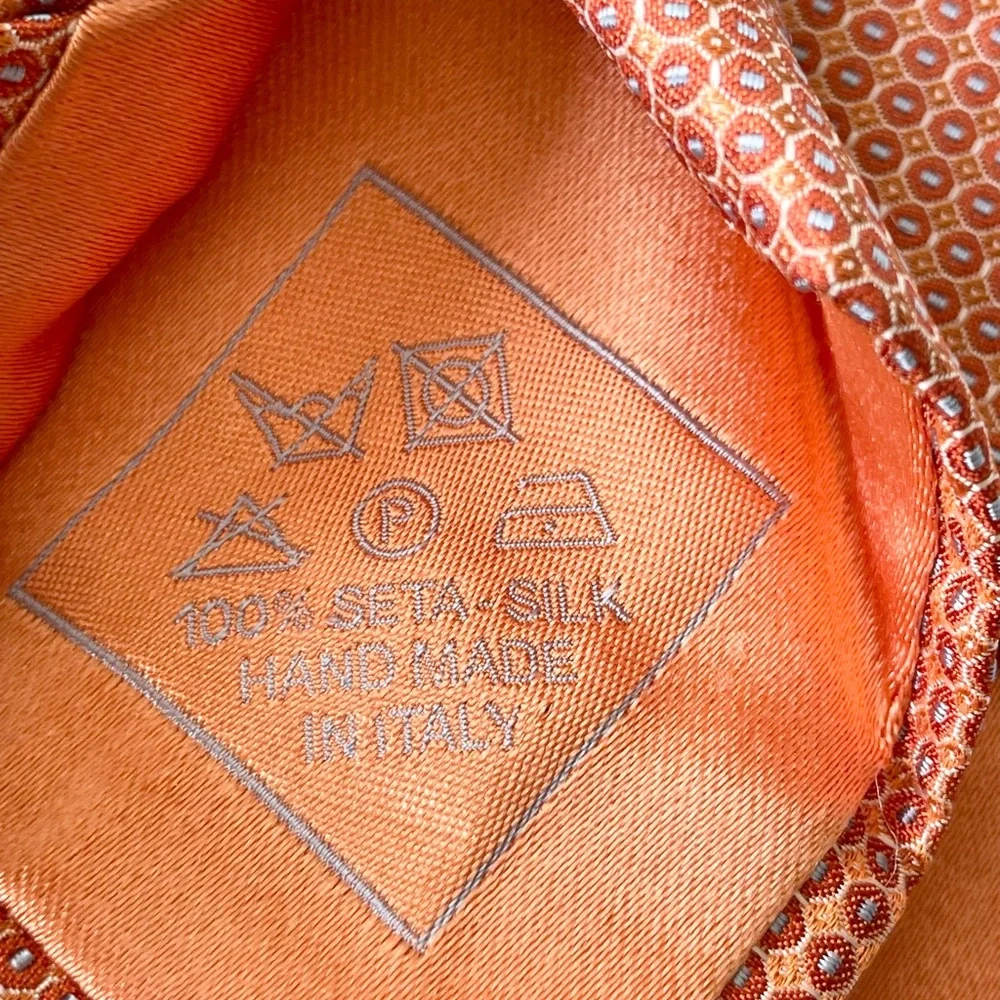 Brioni silk tie