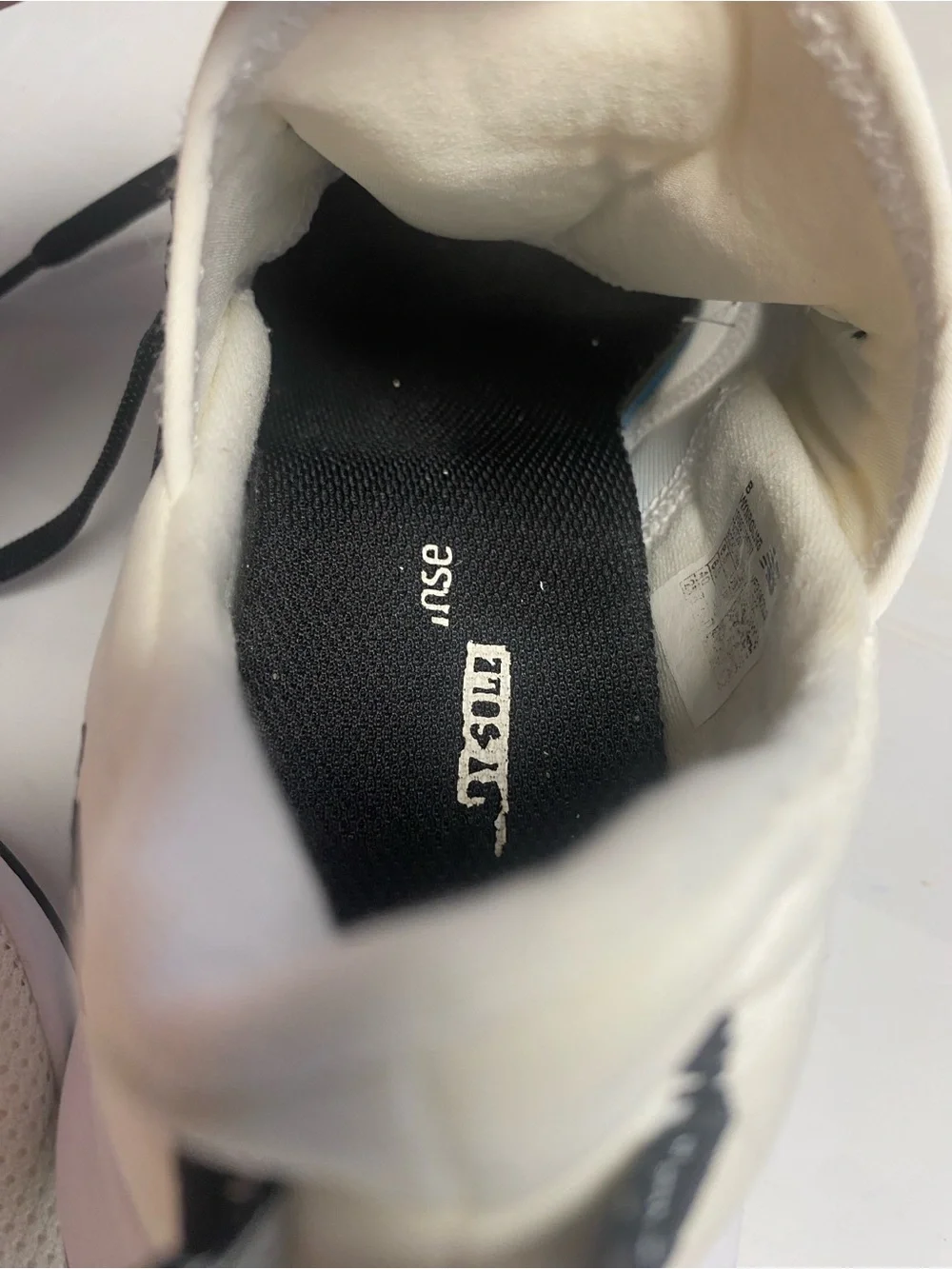 New Balance Nergize DynaSoft Slip-On Walking Shoes White Black Women’s 8.5B