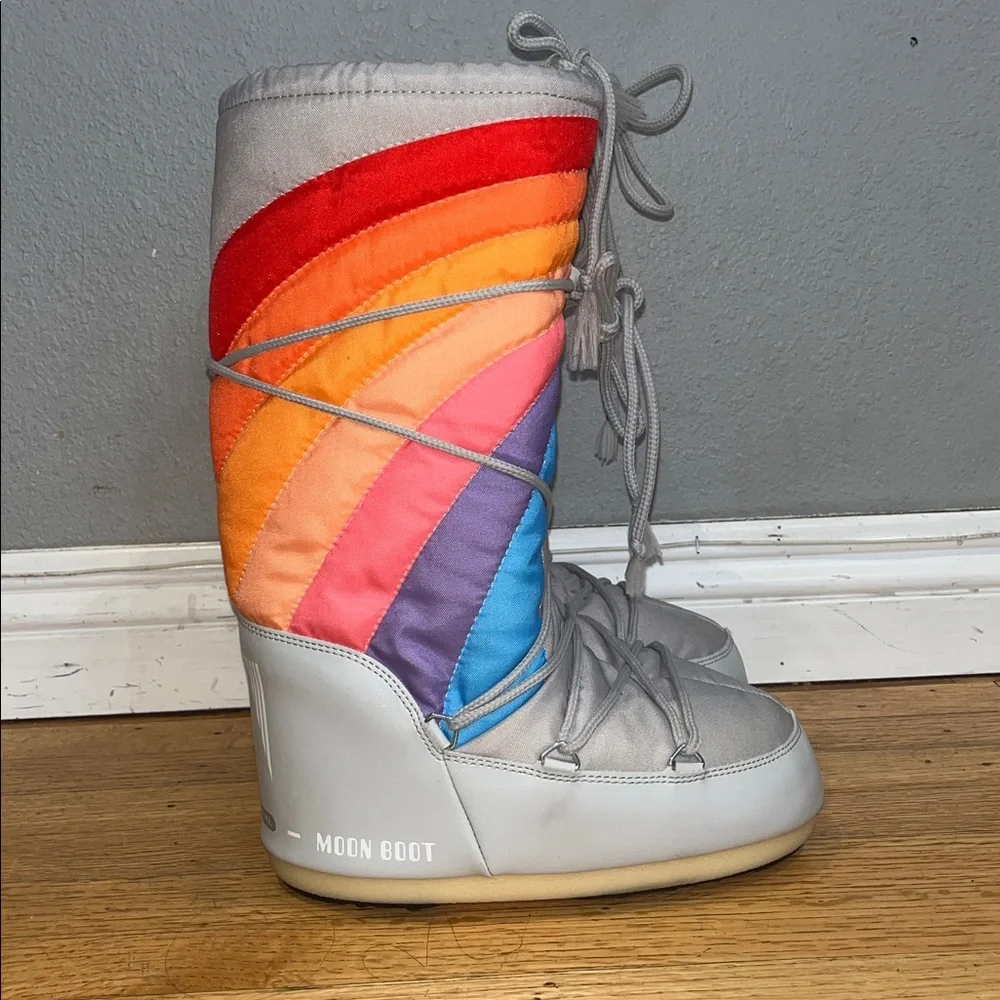 Moon Boot new without