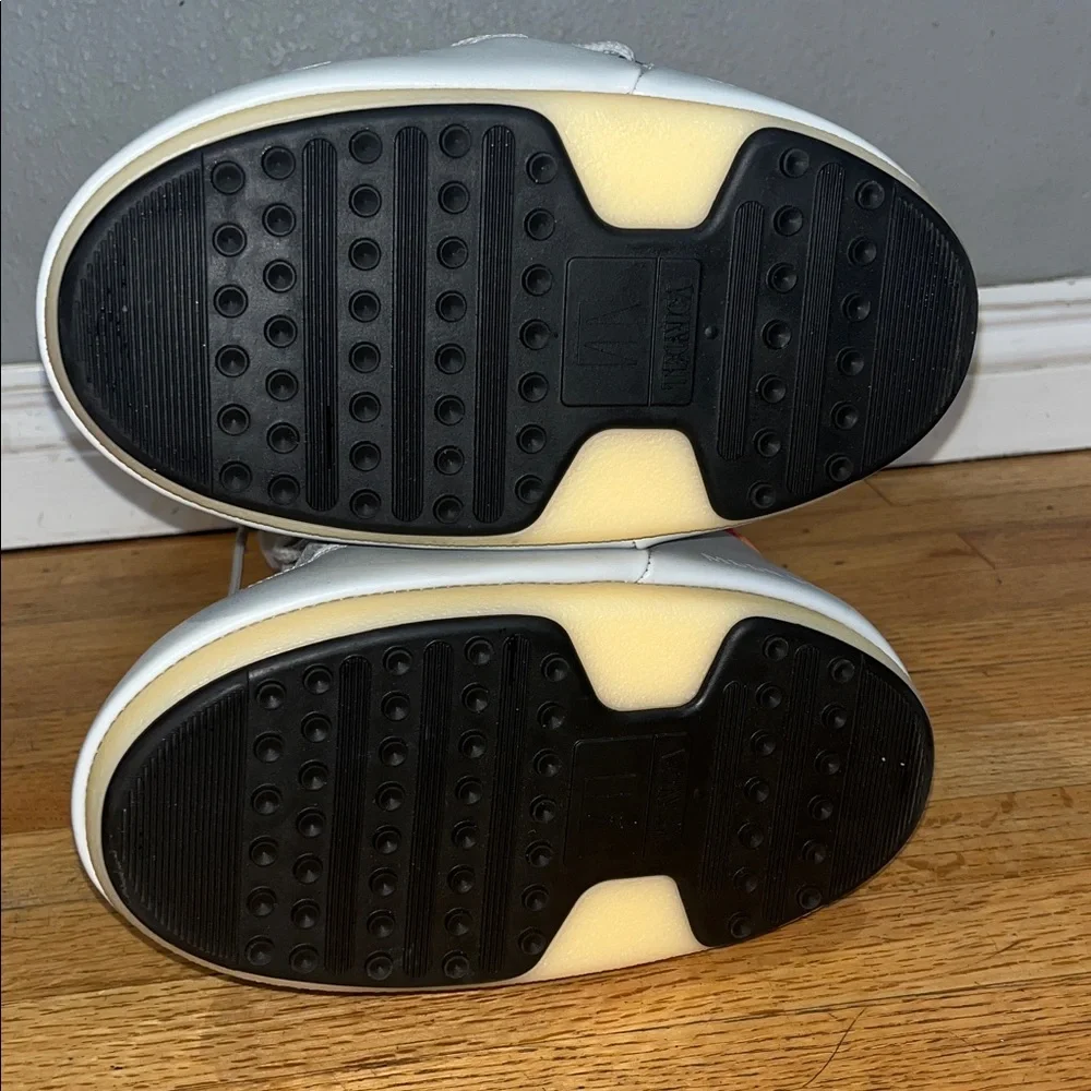 Moon Boot new without