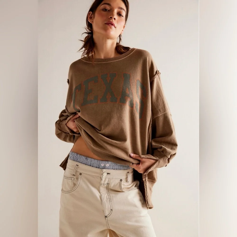 ▪️NWT Free People Camden Pullover Graphic Sweatshirt in Texas