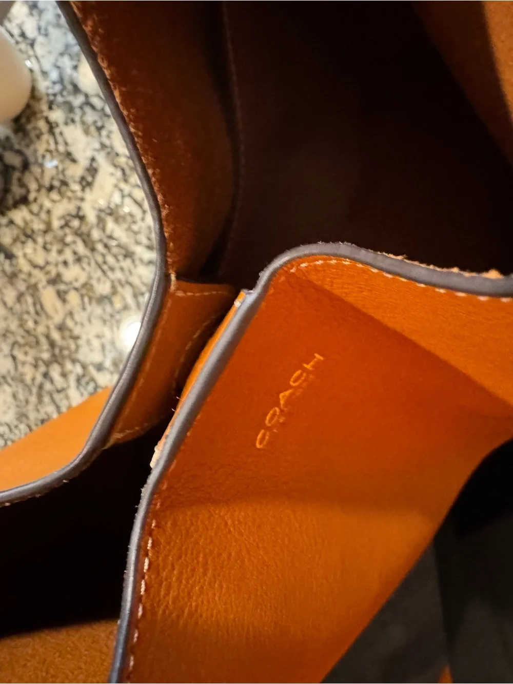 Coach everyday single pebble