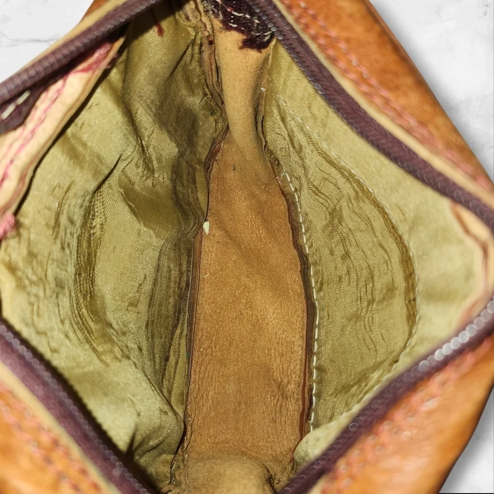 unbranded dusted leather