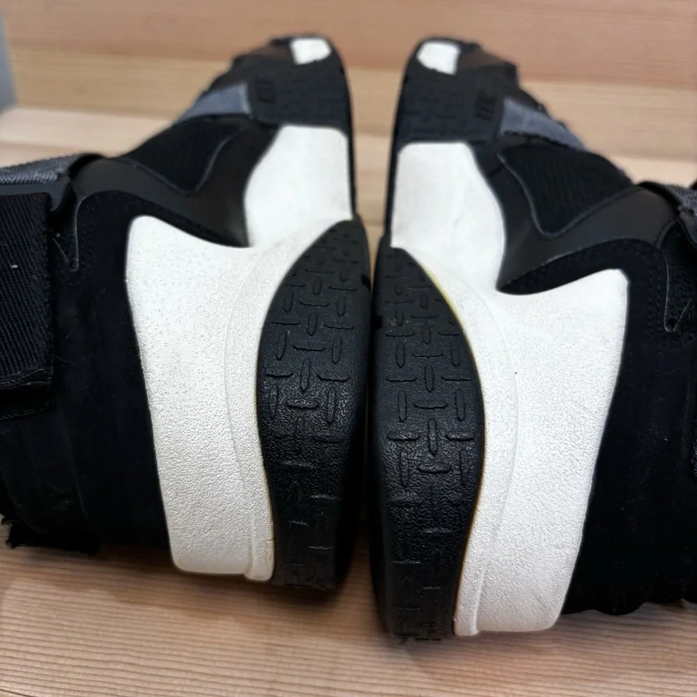 Nike overall good