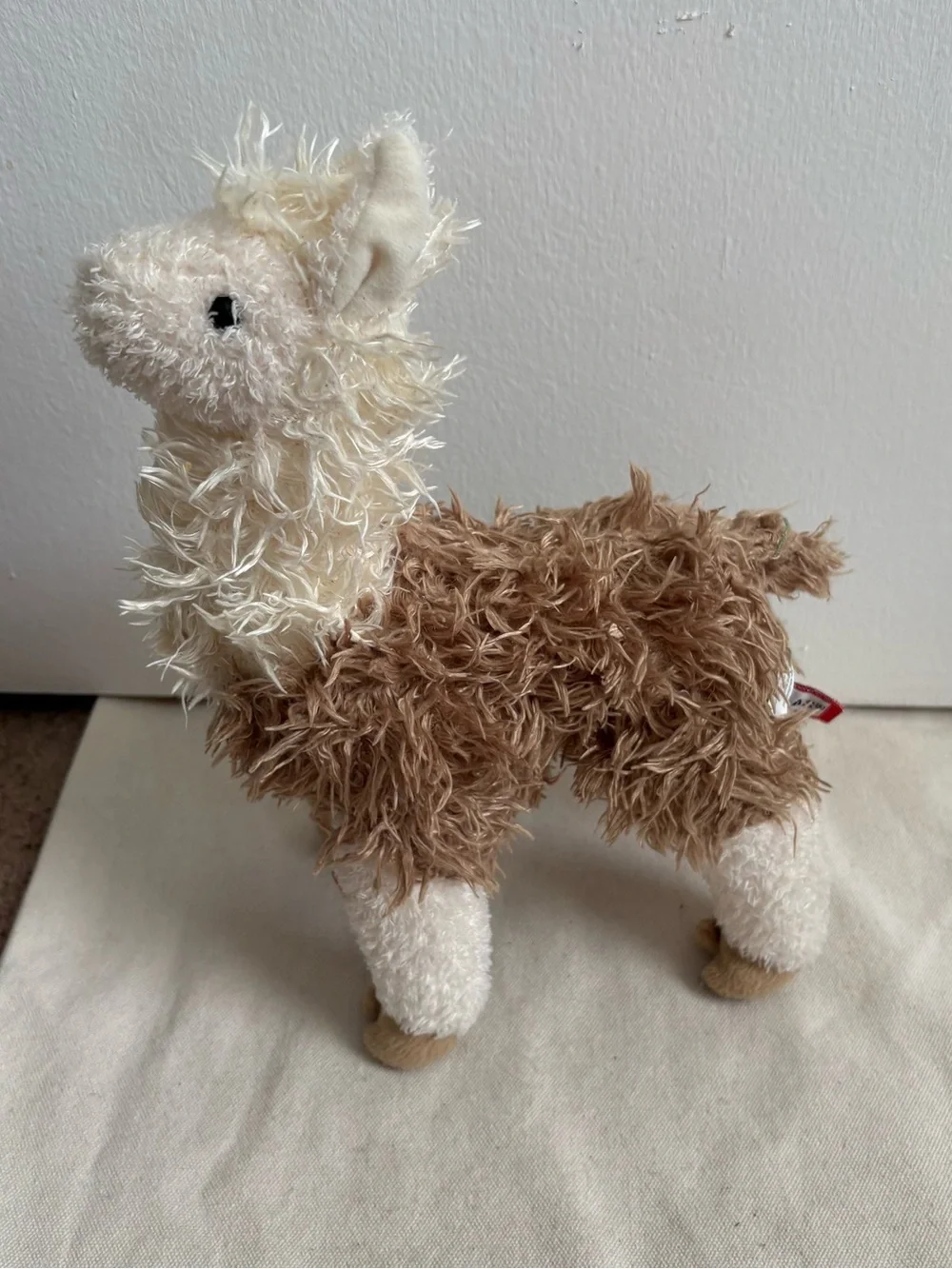 Douglas Llama Plush Stuffed Animal  Brown White Beige 2014