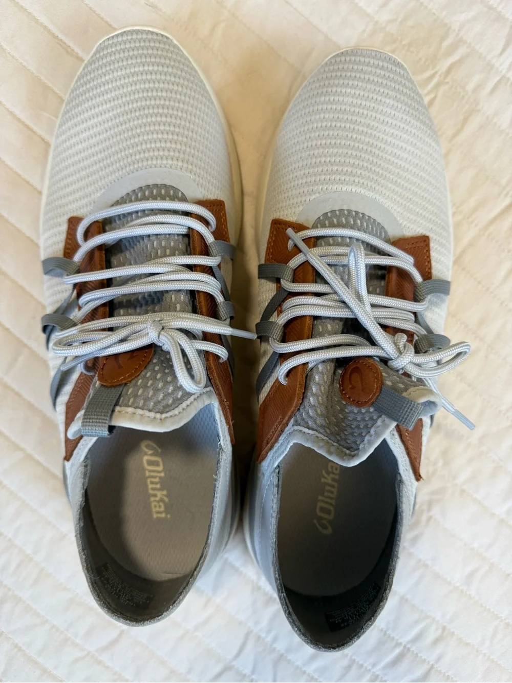 OluKai beautiful gray