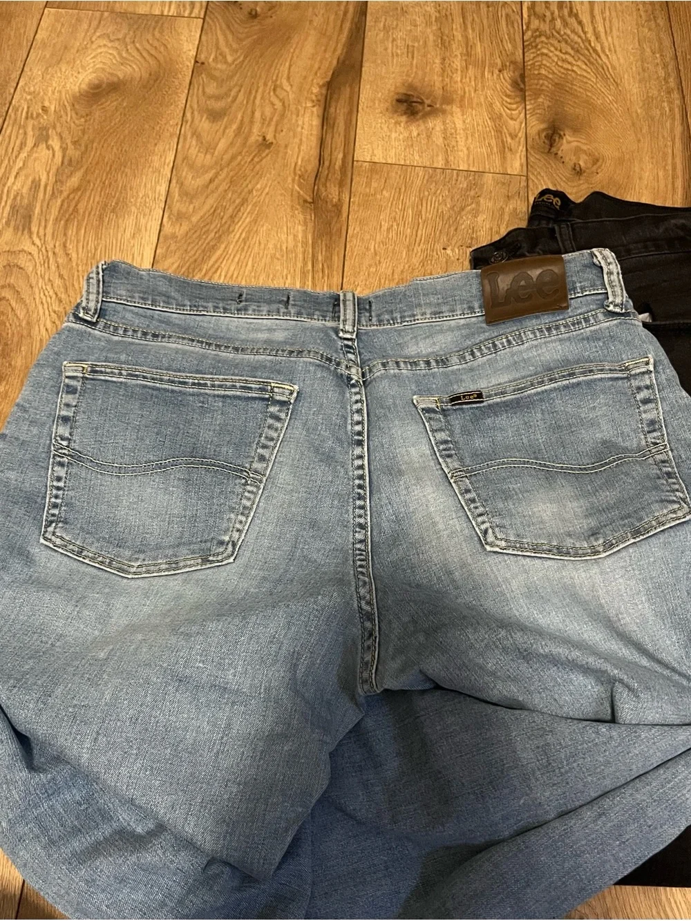 Lee pairs men’s