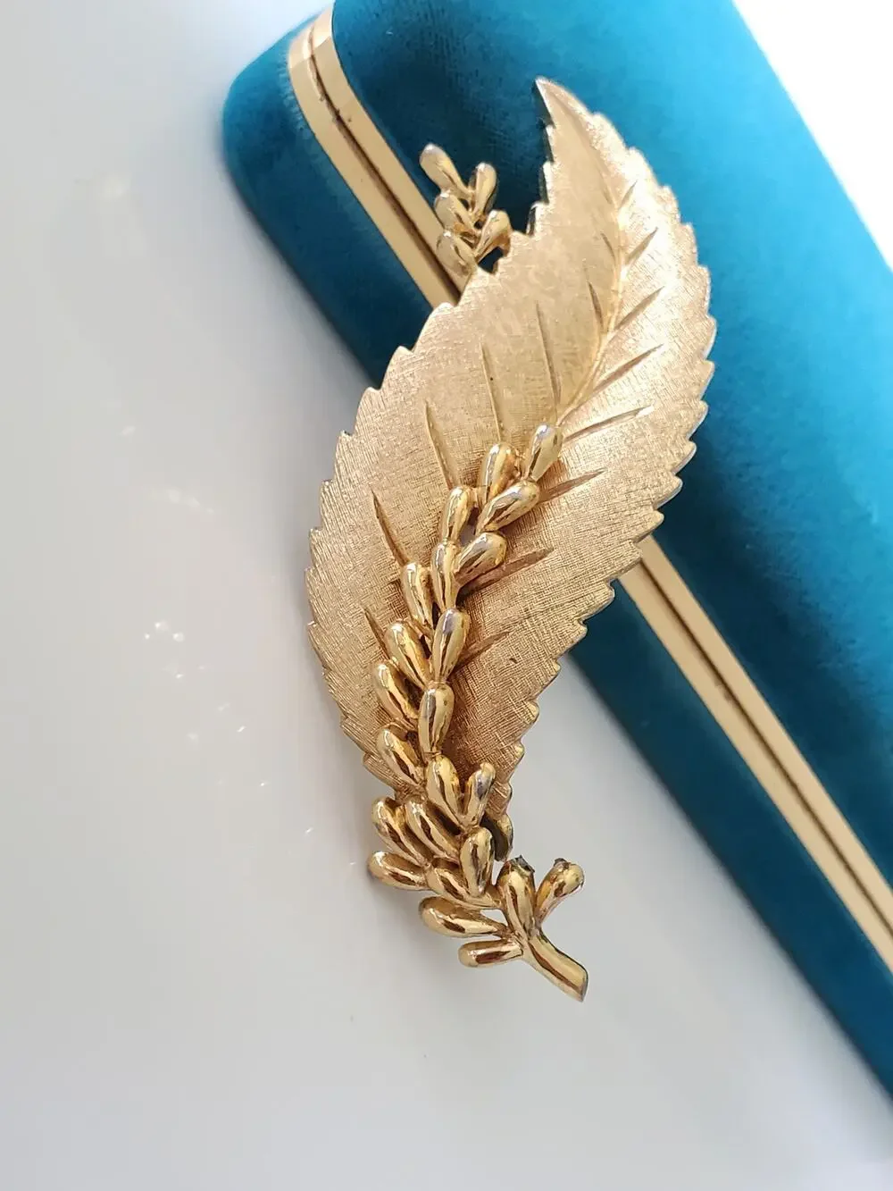 Vintage Mid-Century Crown Trifari Laurel Leaf Brooch