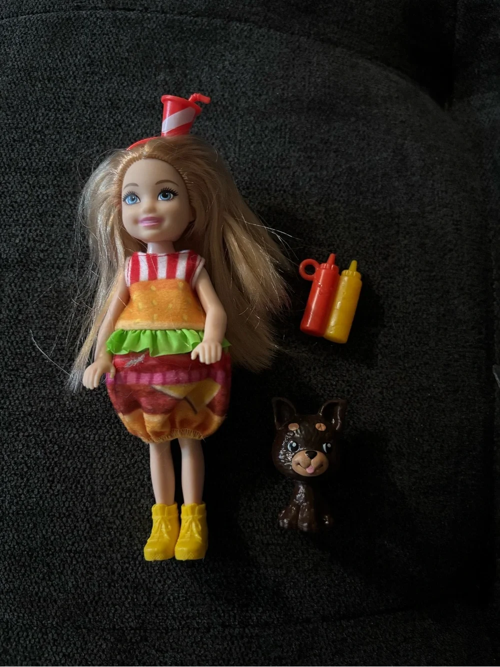 5 - Barbie Chelsea & friends with pets and/or accessories