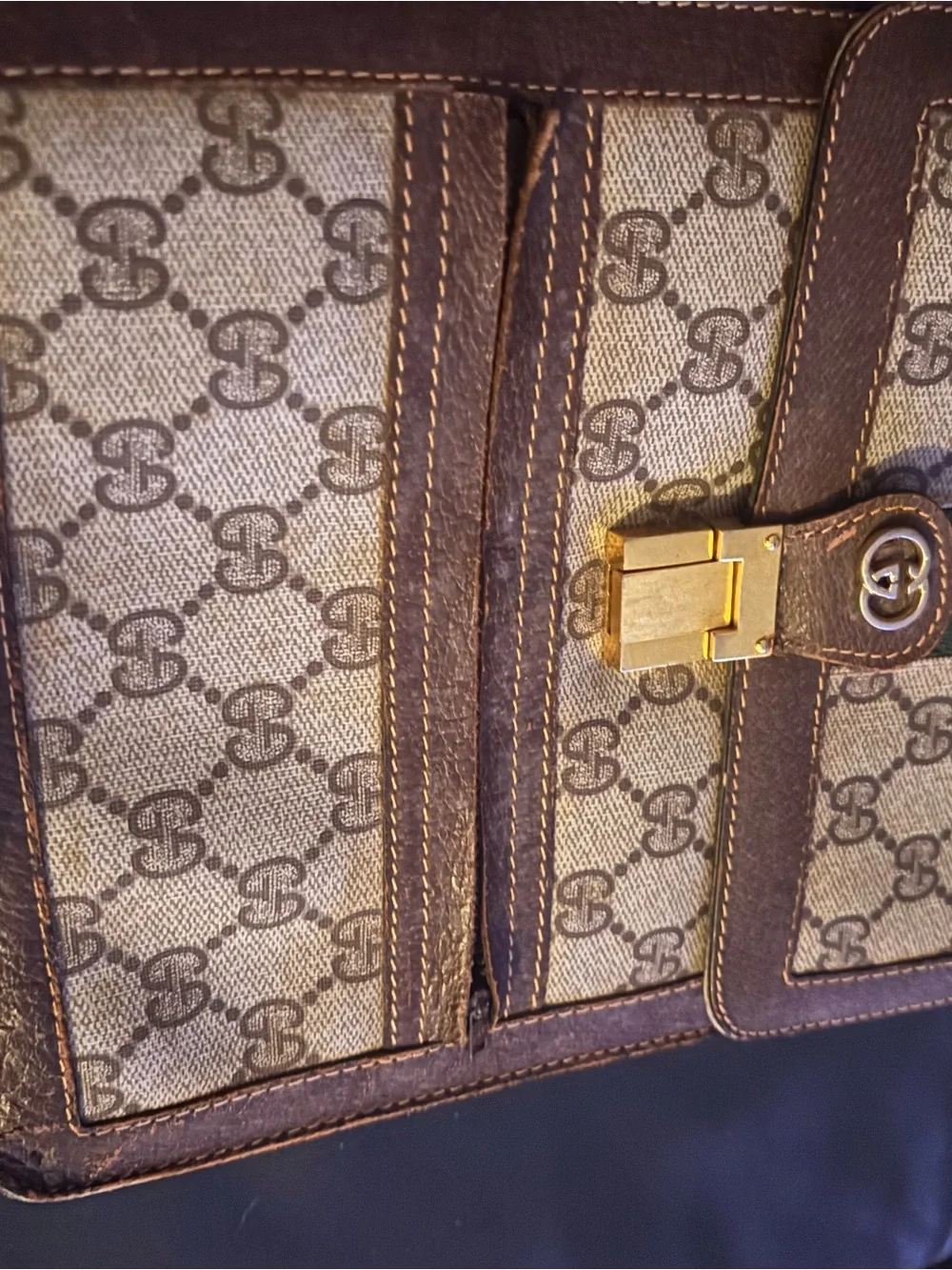Gucci missing strap