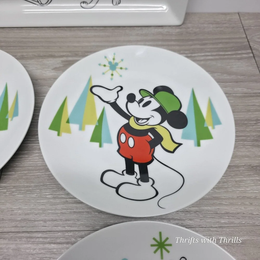 Disney's Mickey Mouse - Holiday Serving Platter With (4) Plates‎ - Mousetastic!!