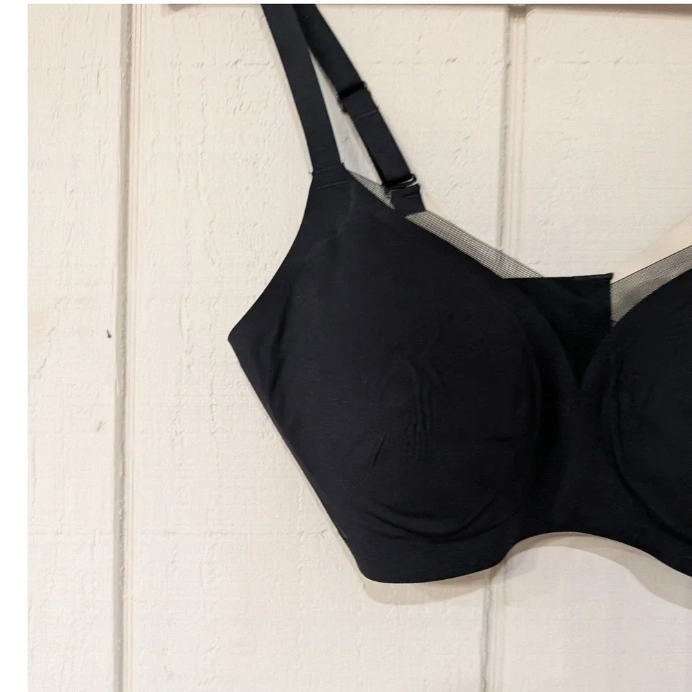Shapellx Contour True Support Bra Black Ample‎ Cup D+ Wireless Size S+ NWT