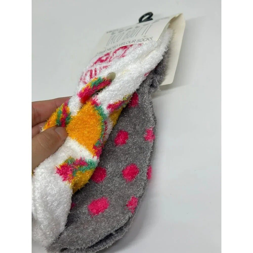 Taco Bout It pair women’s