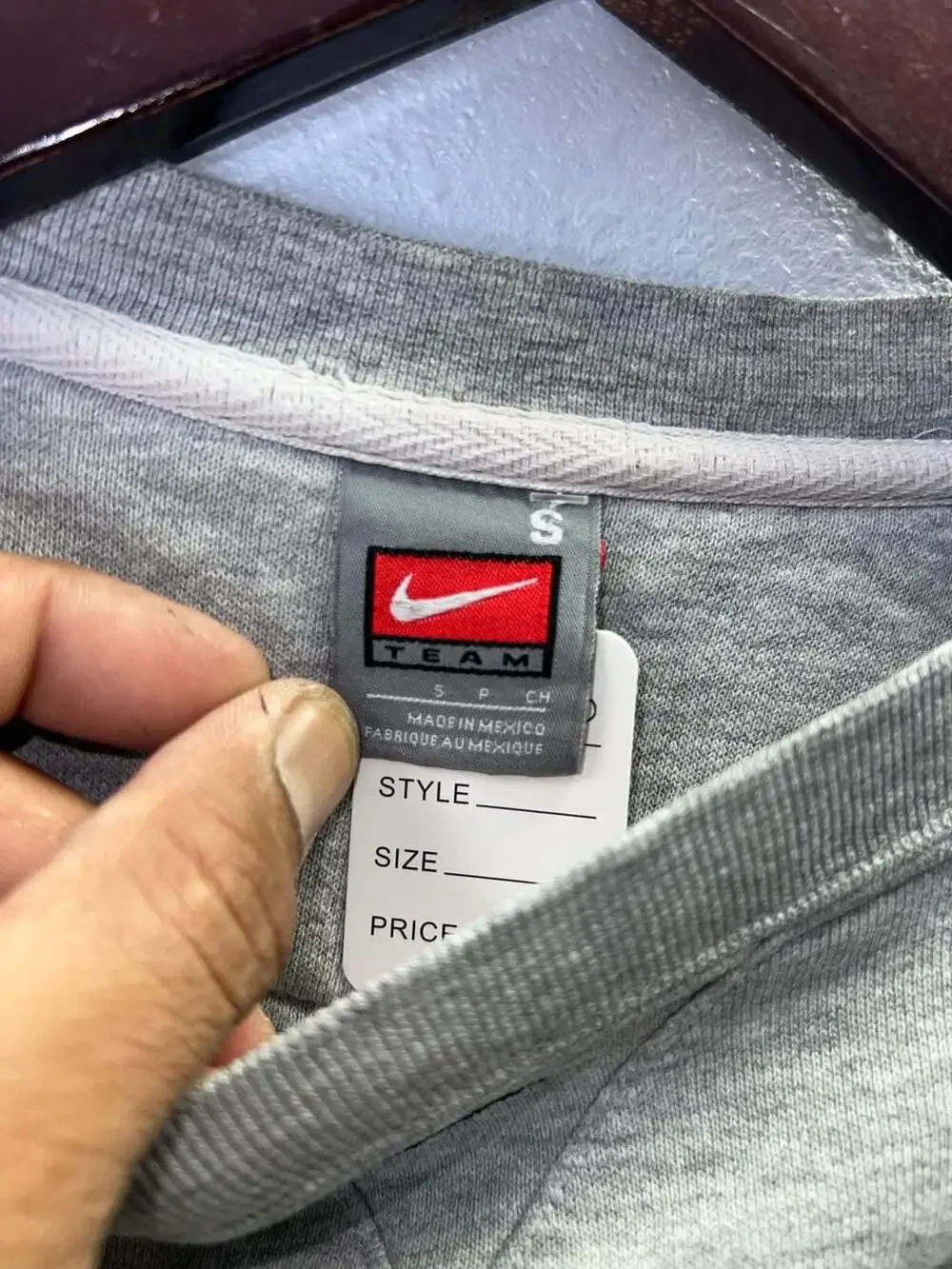 Nike team crewneck