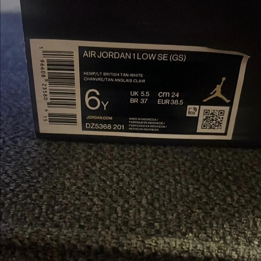 Jordan reposhing these