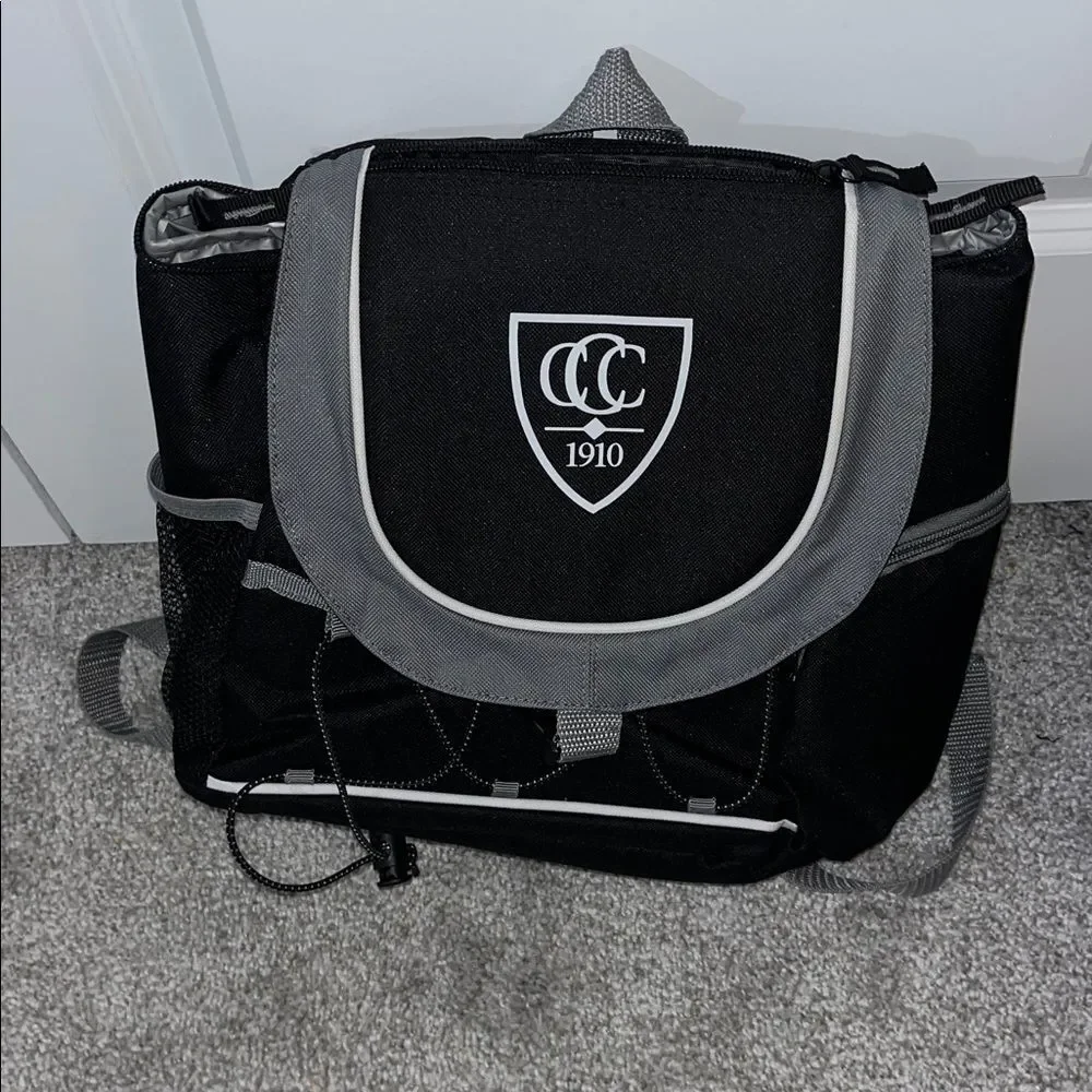 Insulated Carolina Country Club Golf Drinks beer six pack backpack Raleigh NC