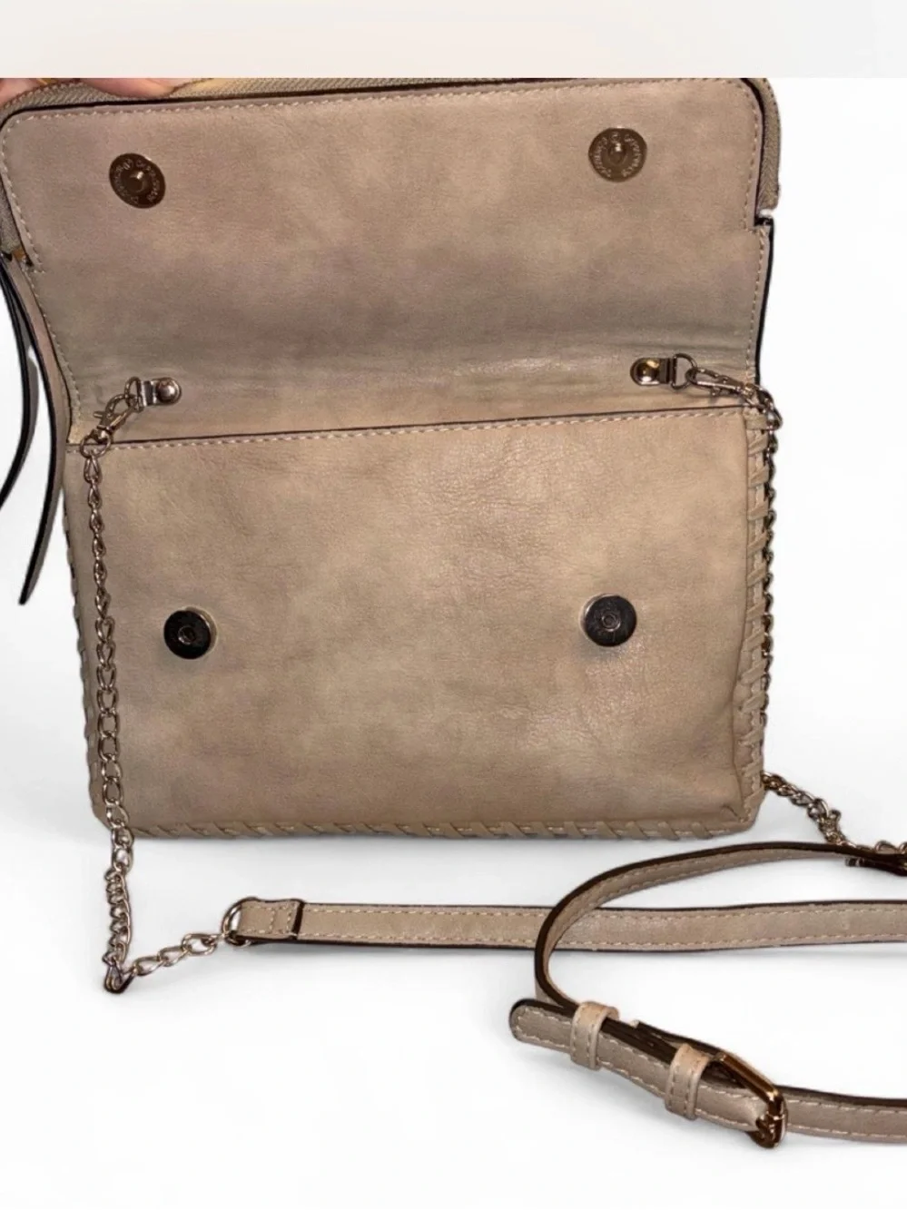 Urban Expressions sleek taupe